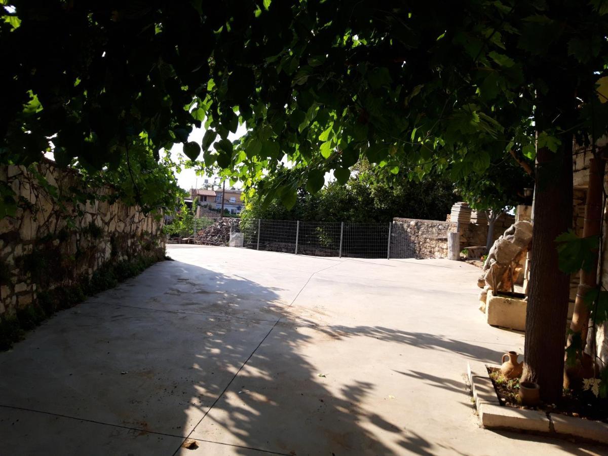 Margarítai Villa Aloni מראה חיצוני תמונה
